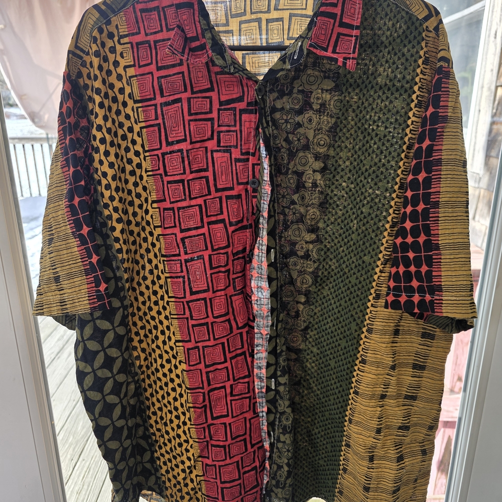 Vibrant Geometric Men's Button Down Shirt